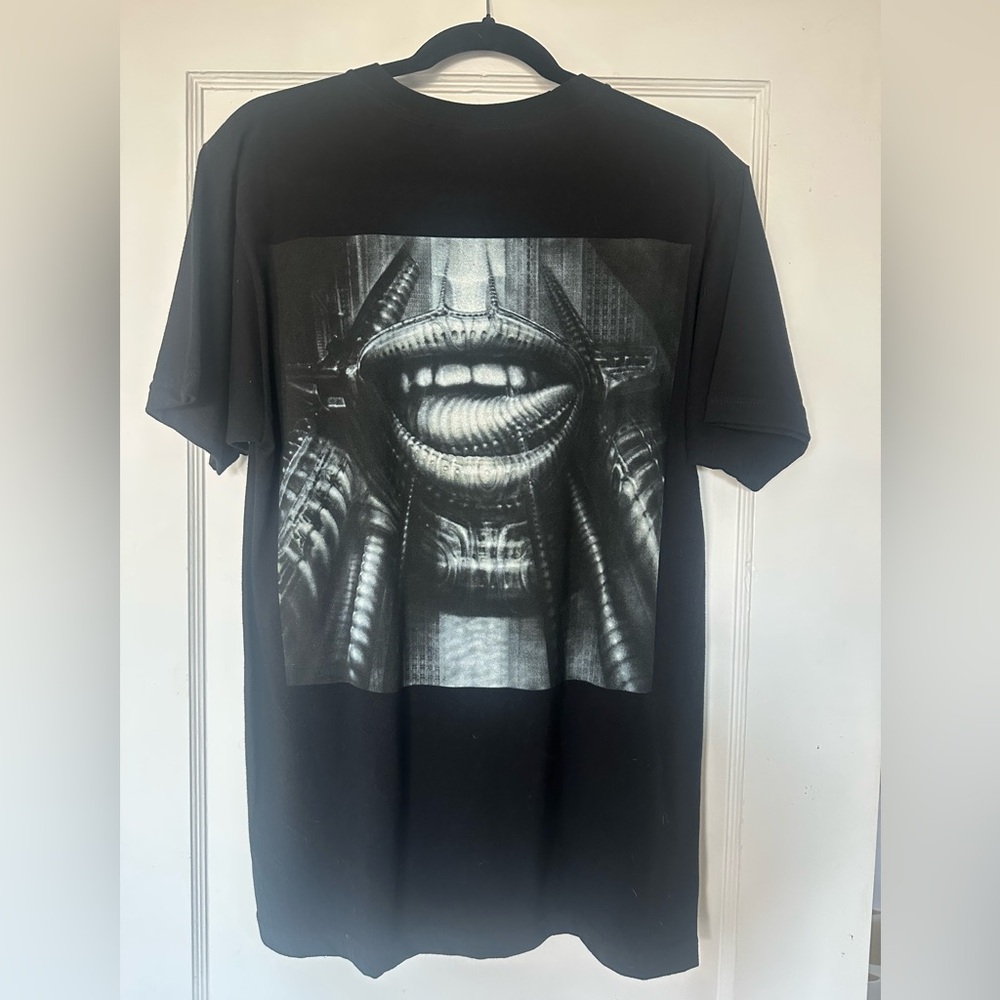 Supreme / Giger Black Cotton Tee sz: M